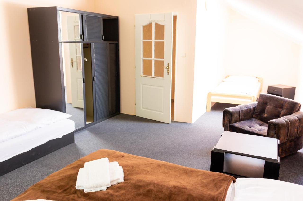 U Prazaka Hotel Bublava Bagian luar foto