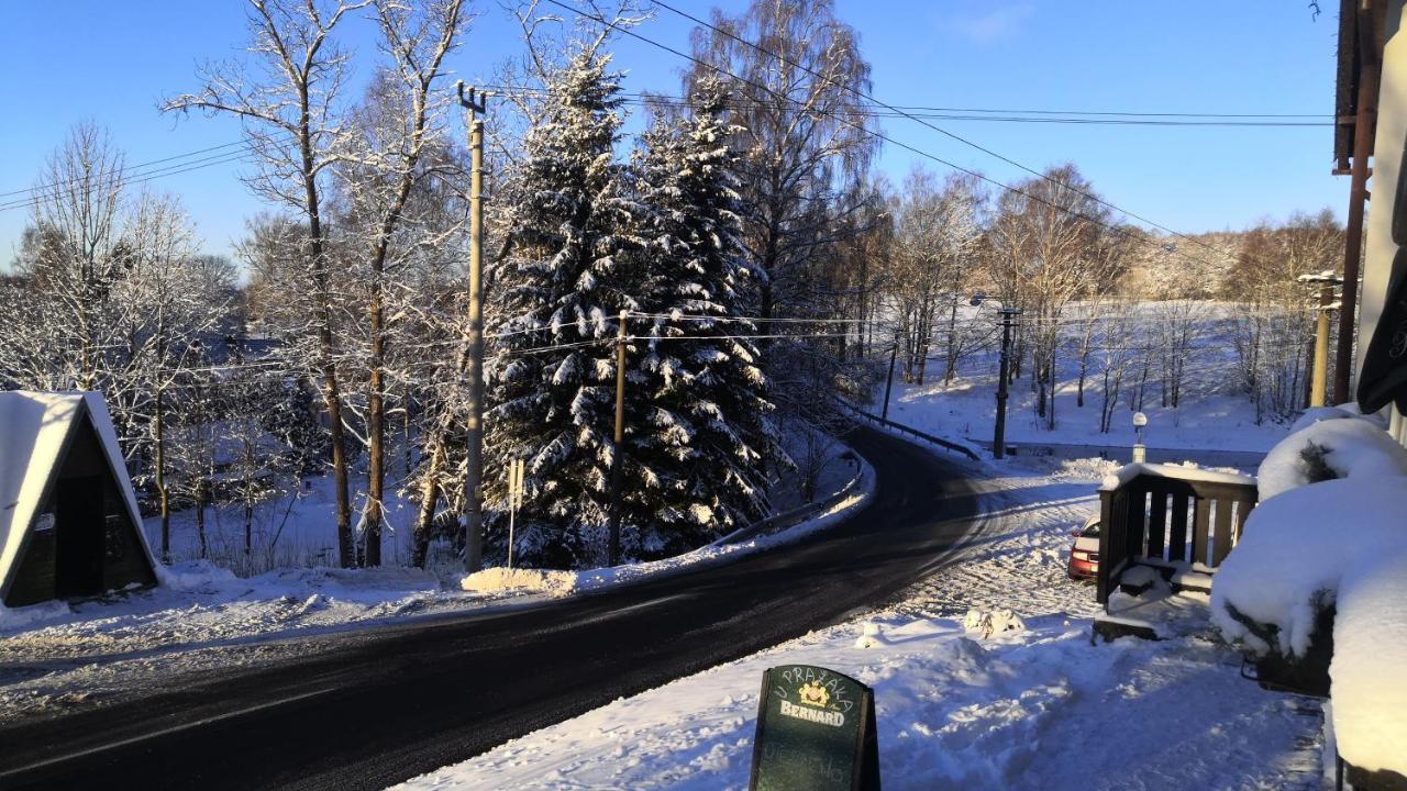 U Prazaka Hotel Bublava Bagian luar foto